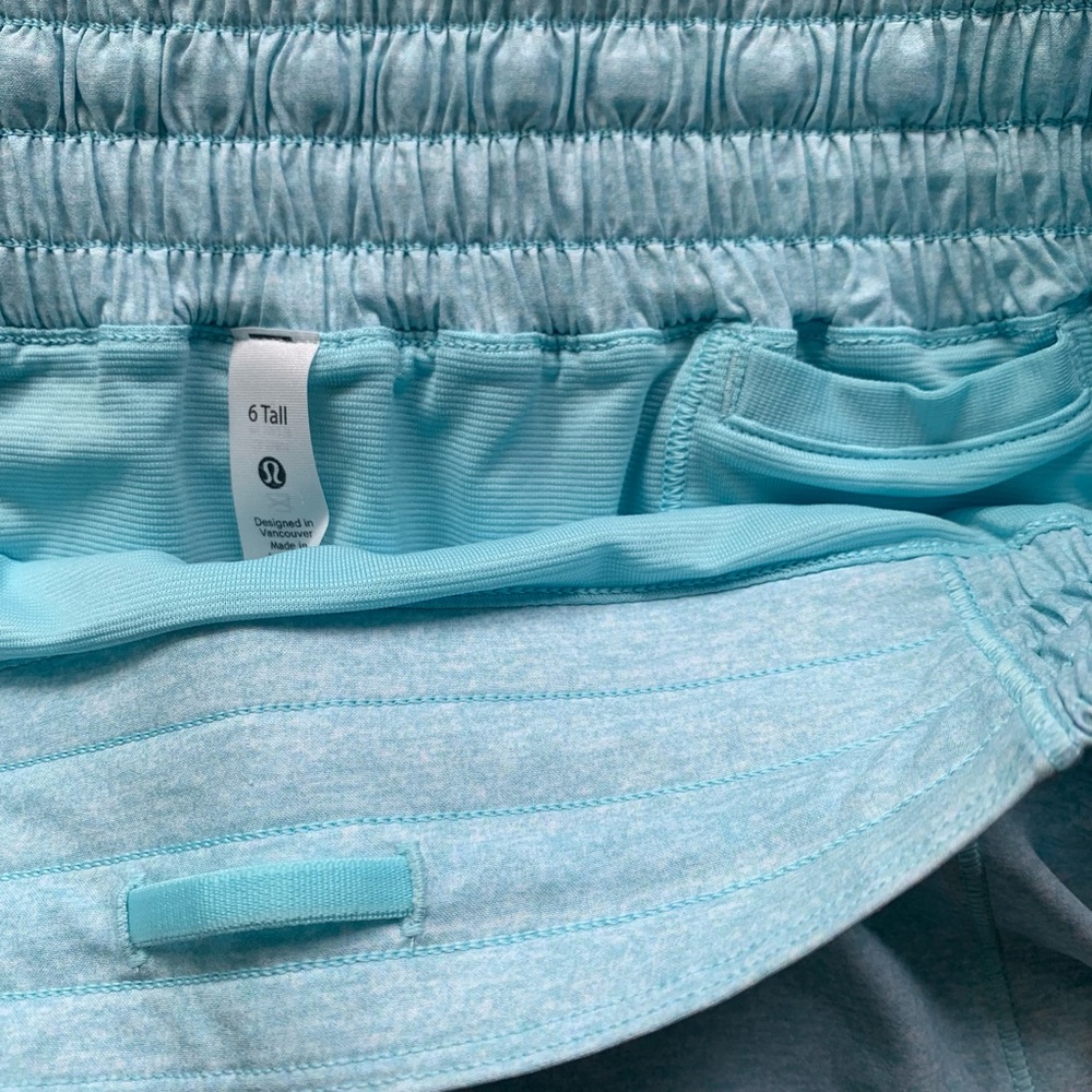 LULULEMON HIGH RISE HOTTY HOT SHORT 4”-ICING BLUE - Picture 12 of 16